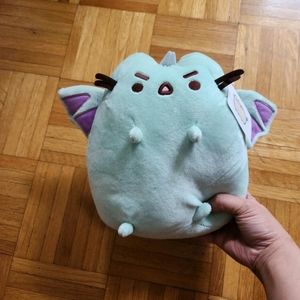 Dragon pusheen